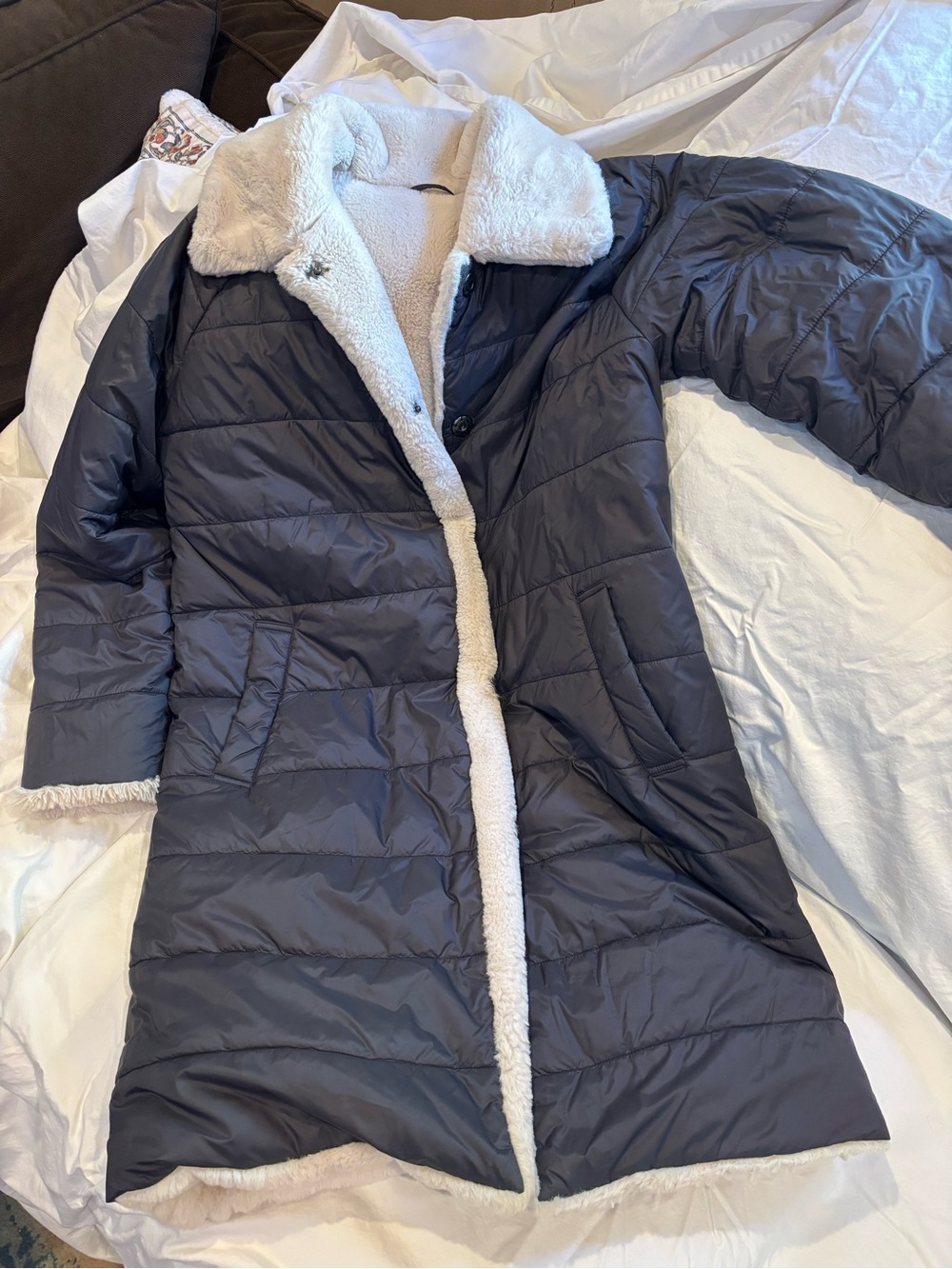 Sanctuary Black Reversible Faux Fur & Quilted Puffer Coat